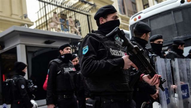 الشرطة التركية تعتقل 30 مشتبهاً ذو صلة بالإرهاب