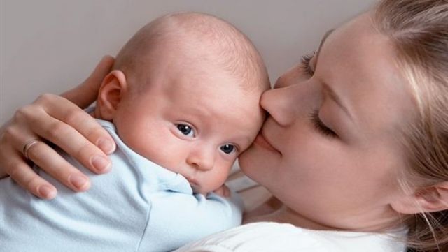 أطعمة تفيد الأم والطفل خلال فترة الرضاعة.. تعرف عليها