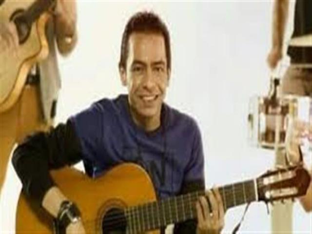 خالد على