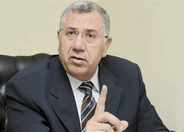 السيد القصير وزير الزراعة واستصلاح الاراضى