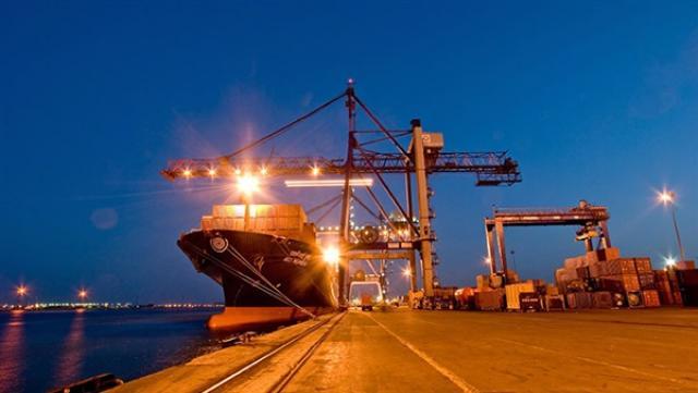 تداول 10 سفن حاويات و بضائع عامة في ميناء دمياط خلال 24 ساعة