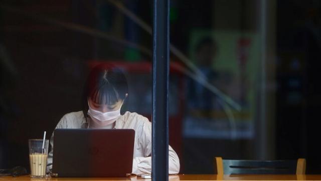 اليابان: طوكيو تسجل أكبر حصيلة إصابات يومية بفيروس كورونا
