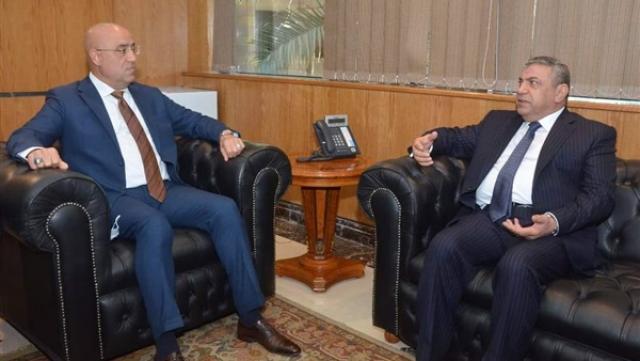 وزير الإسكان يلتقي رئيس اتحاد المقاولين العراقيين لبحث سبل التعاون المشترك
