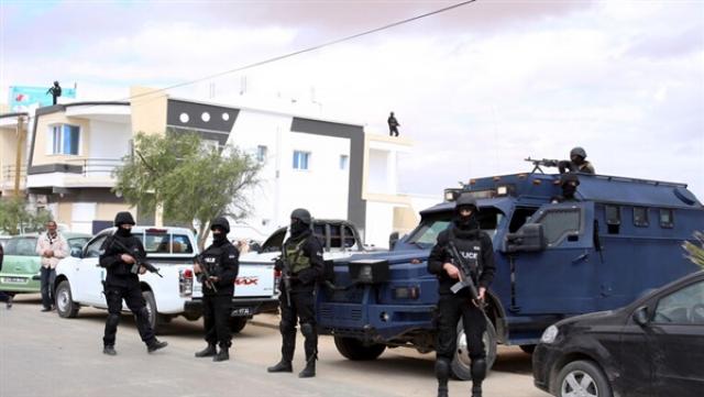 مقتل رجل أمن في عملية طعن بتونس