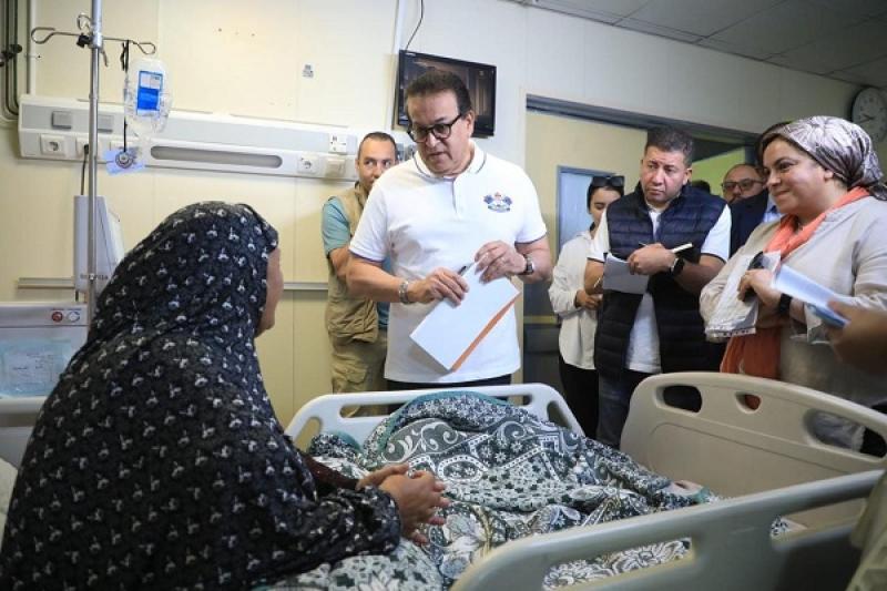 وزير الصحة يتفقد مستشفى وادي النطرون التخصصي بالبحيرة.. «صور»