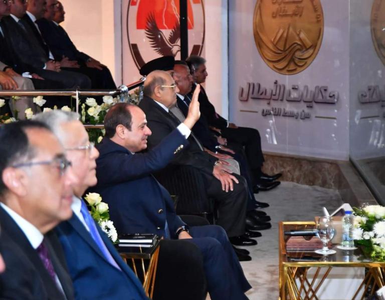 الرئيس السيسي يشهد احتفالية القبائل والعائلات المصرية بذكرى أكتوبر.. «فيديو وصور»