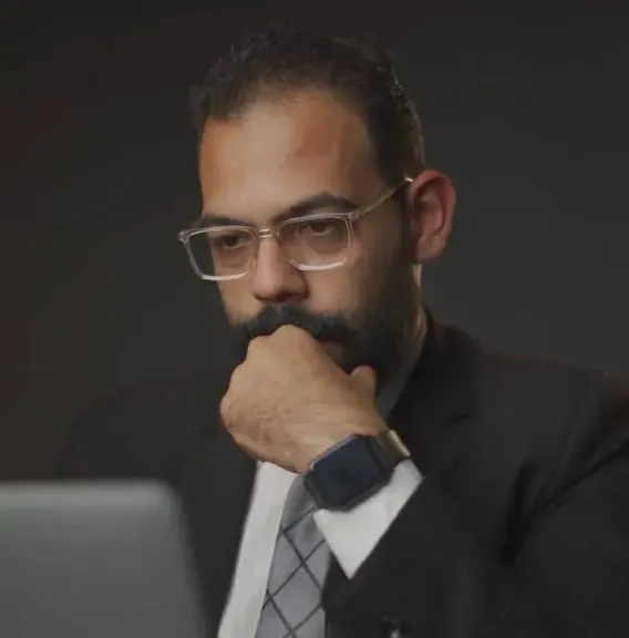أحمد سيف اليزل