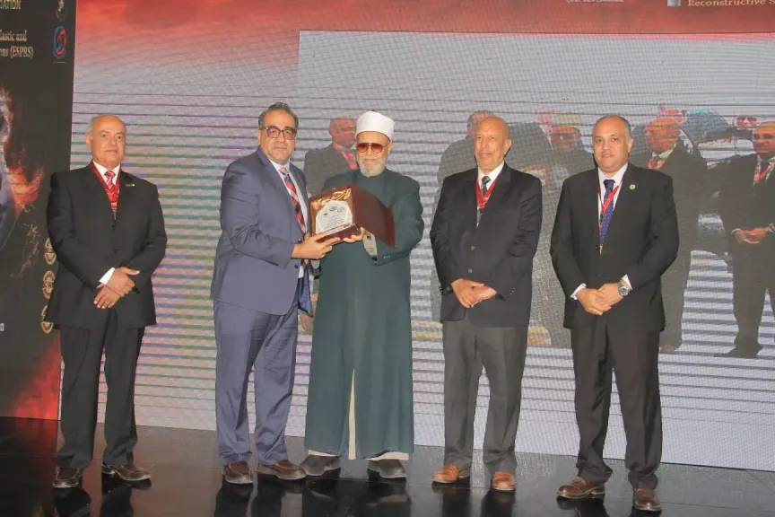 بحضور محافظ الوادي الجديد وممثلي “الصحة” و”التضامن”.. الجمعية الشرعية تطلق مؤتمرها الأول للحروق
