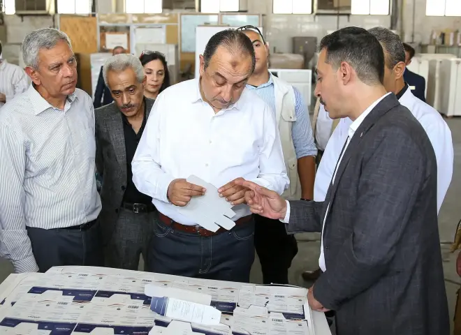 وزير قطاع الأعمال يزور شركة العبوات والمستلزمات الطبية بالعاشر من رمضان