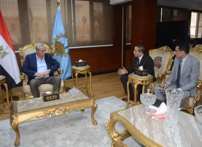 محافظ الغربية يلتقي المدير التنفيذي للشركة المصرية للتنمية الزراعية لدعم المزارعين