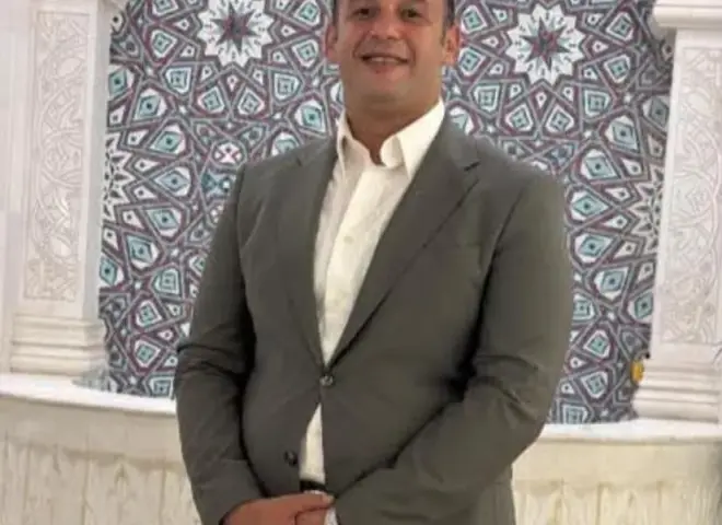 حاتم السيسي يُرزق بمولودته «صفا»