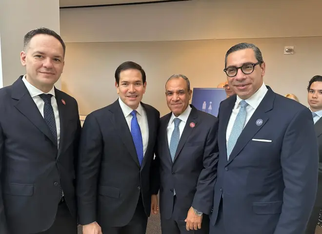 ​لقاءات مكثفة لوزير الخارجية على هامش الاجتماع الأول لمجلس السلام