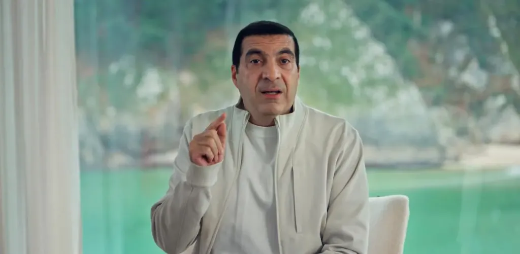 عمرو خالد: سور تفريج الهموم والكروب والشفاء من أوجاع الحياة