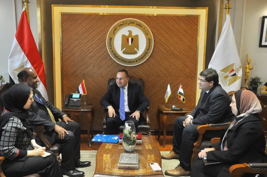 وزير التعليم العالي يبحث تعزيز التعاون مع اليونسكو في العلوم والتكنولوجيا ودعم التحول الرقمي بالجامعات