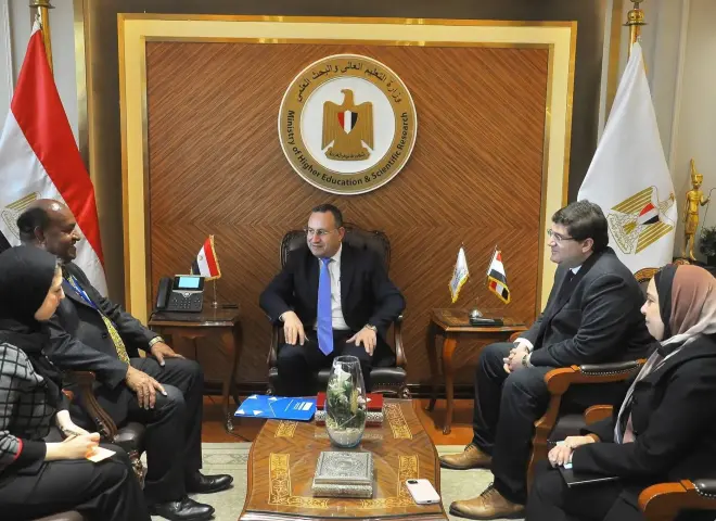 وزير التعليم العالي يبحث تعزيز التعاون مع اليونسكو في العلوم والتكنولوجيا ودعم التحول الرقمي بالجامعات