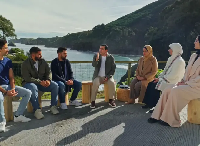 عمرو خالد: الاستقامة.. أمانك من المخاوف ونجاتك من الأحزان وسبيلك للرزق