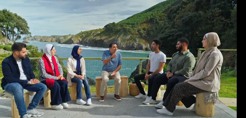 عمرو خالد: تعلم فنون الحياة من آيات الصيام.. وأجمل طريقة تدير بها حياتك