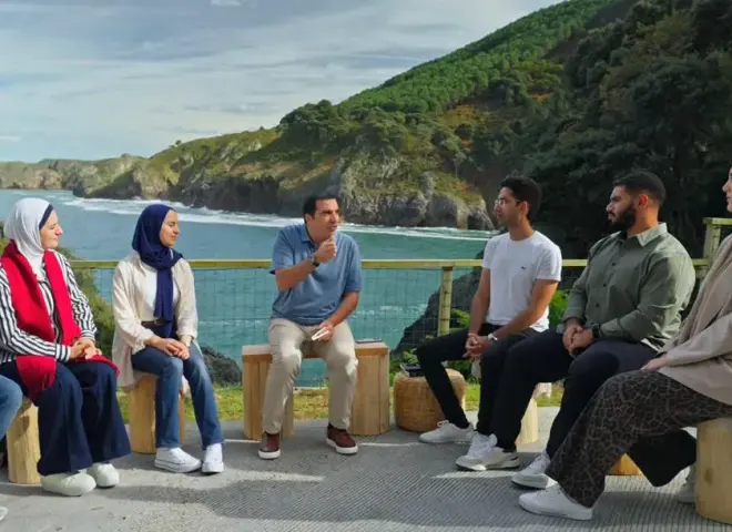 عمرو خالد: تعلم فنون الحياة من آيات الصيام.. وأجمل طريقة تدير بها حياتك