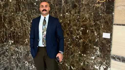 عبدالله منصور.. أسطورة قانونية تفرض نفسها بقوة