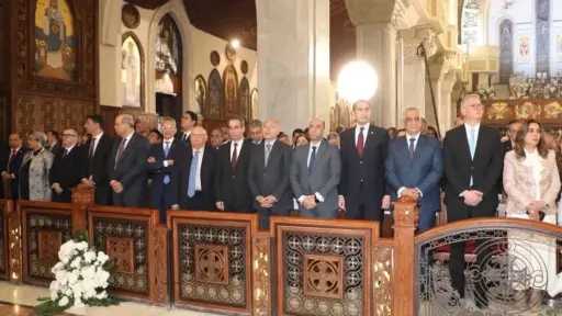 وزير الدولة للإنتاج الحربي يهنيء البابا تواضروس الثاني بعيد القيامة المجيد