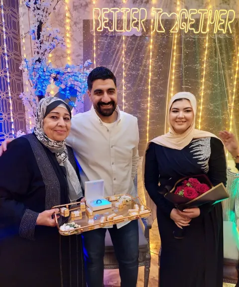 الإعلامية جيجي محمود تهنئ ابن خالتها أحمد علي بخطوبته في أجواء عائلية مميزة