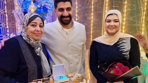 الإعلامية جيجي محمود تهنئ ابن خالتها أحمد علي بخطوبته في أجواء عائلية مميزة