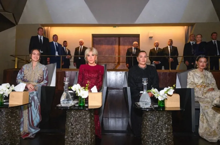 في ليلة استثنائية.. أميرات المملكة المغربية وعقيلة الرئيس الفرنسي يشهدن العرض الافتتاحي للمسرح الملكي بالرباط