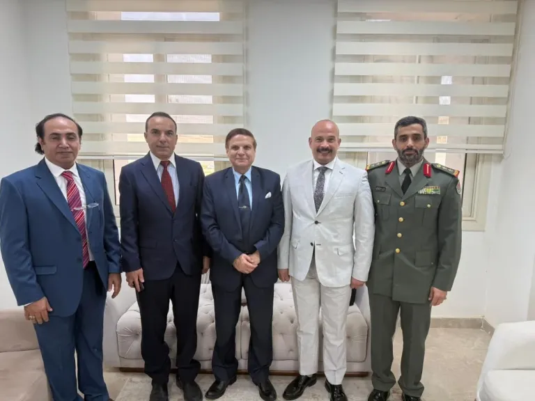 الأمين العام لرابطة الجامعات الإسلامية يترأس مناقشة بحث الزمالة بكلية الدفاع الوطني