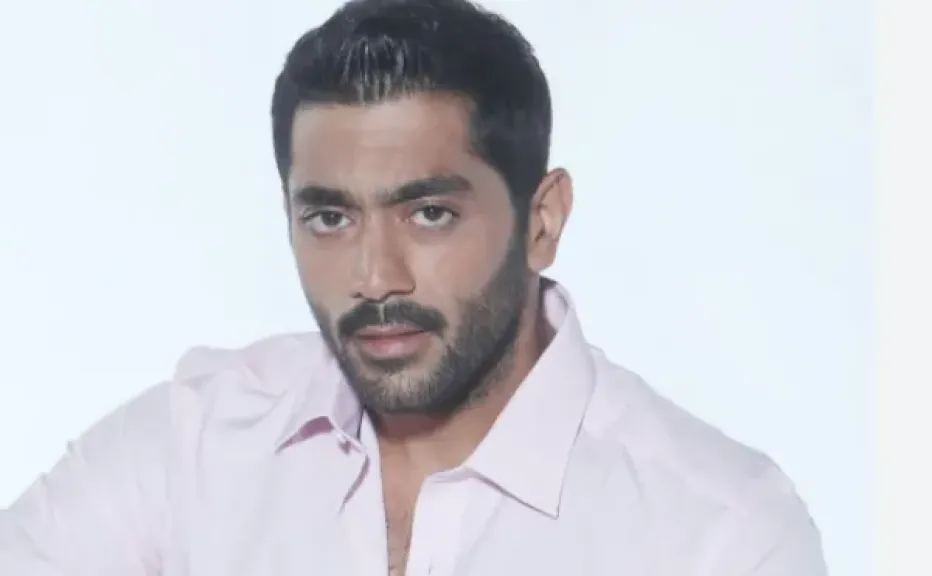 أحمد فلوكس يعلن ارتباطه رسميًا ويستعد لبدء حياة جديدة