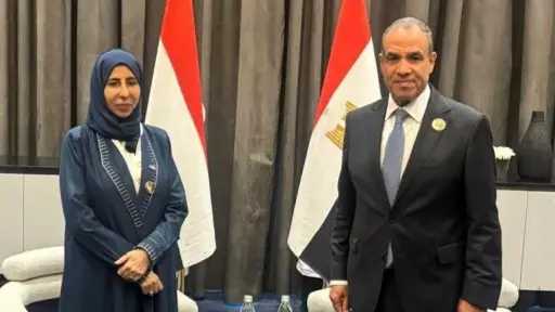 وزير الخارجية يلتقي نظيرته اليمنية ويبحث سبل دعم الاستقرار في اليمن والتطورات الإقليمية